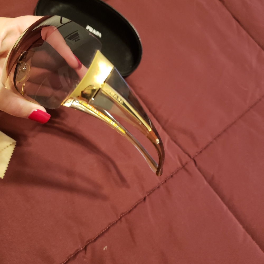 Prada Sunglasses - Picture 6 of 6